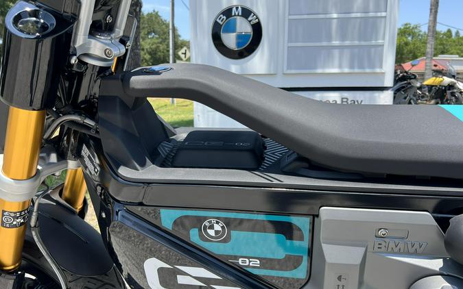 2025 BMW CE 02