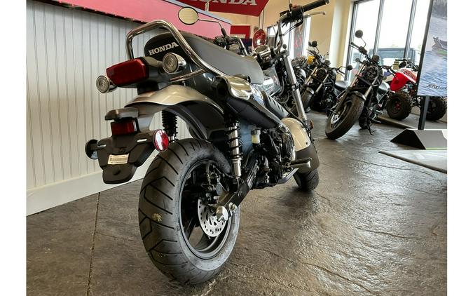 2025 Dax 125 - Honda