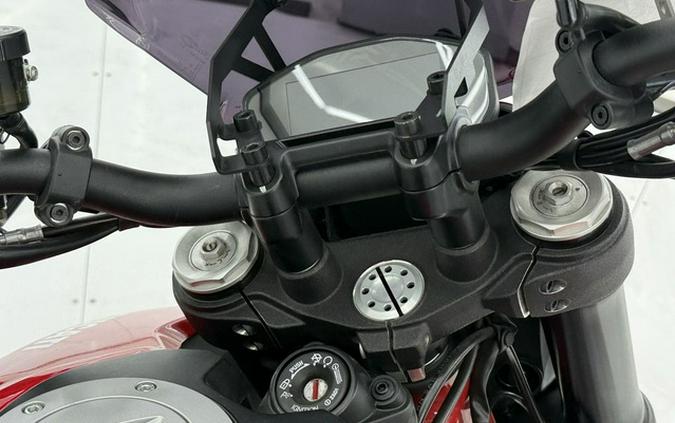2023 DUCATI Hypermotard 950 Ducati Red