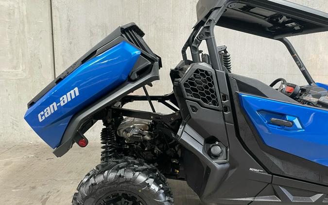 2023 Can-Am Commander XT 700