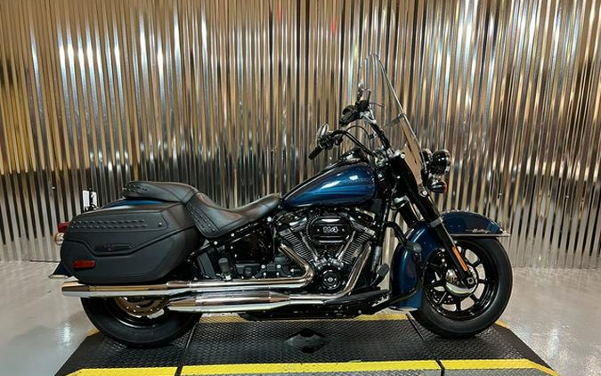 2020 Harley-Davidson FLHCS - Heritage Classic 114