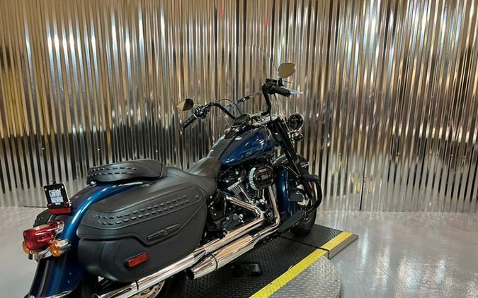 2020 Harley-Davidson FLHCS - Heritage Classic 114