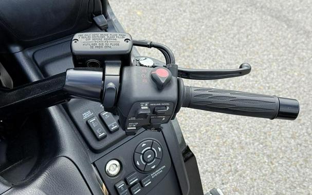 2016 Honda® Gold Wing Audio Comfort Navi XM Grey Metallic/Black