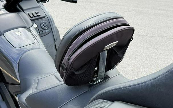 2016 Honda® Gold Wing Audio Comfort Navi XM Grey Metallic/Black