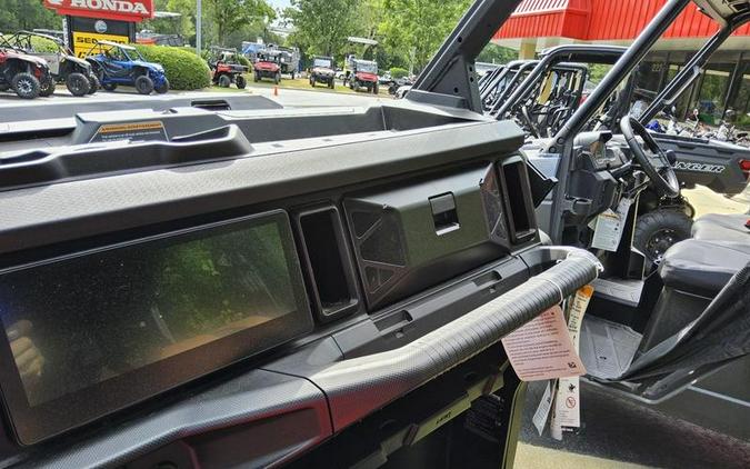 2026 Can-Am® Defender MAX LONE STAR HD11