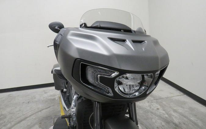 2023 Indian Motorcycle® Challenger® Titanium Smoke