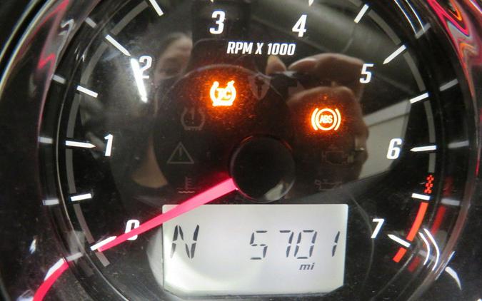 2023 Indian Motorcycle® Challenger® Titanium Smoke