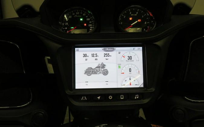 2023 Indian Motorcycle® Challenger® Titanium Smoke