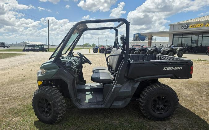2022 Can-Am Defender DPS HD9
