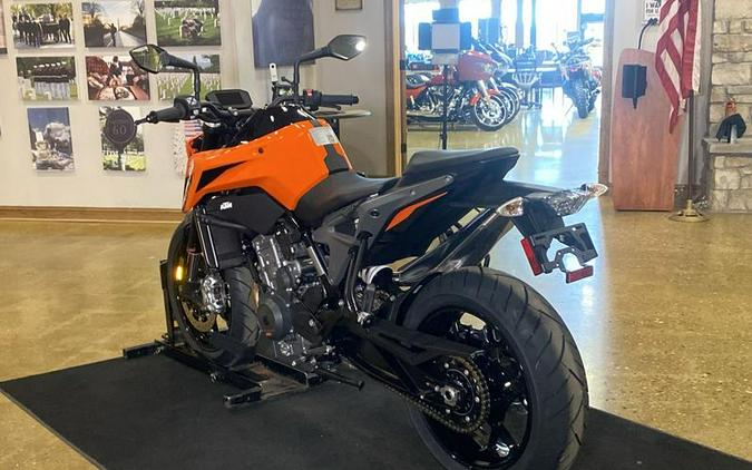 2024 KTM 790 Duke