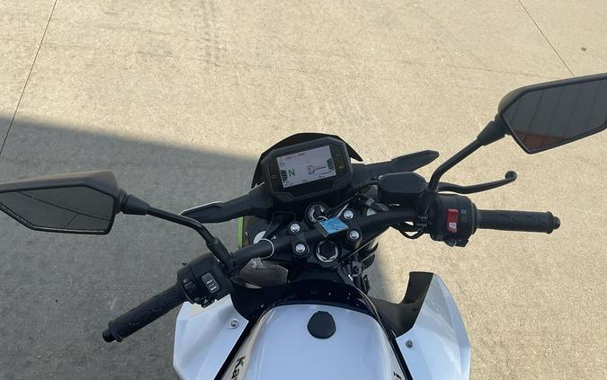 2024 Kawasaki Z e-1 ABS