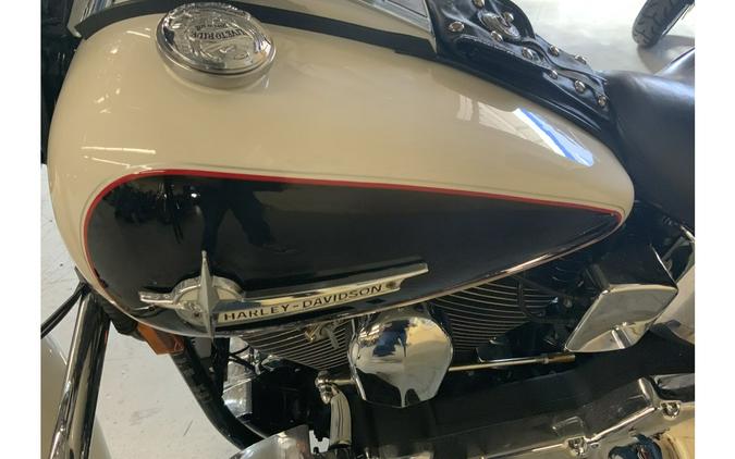 1993 Harley-Davidson® FLSTC HERITAGE SOFTAIL