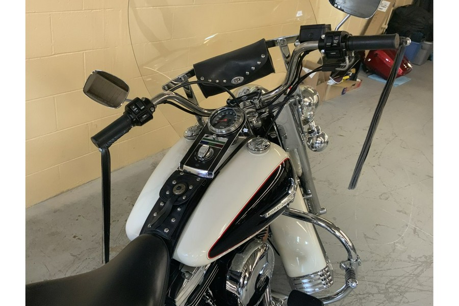 1993 Harley-Davidson® FLSTC HERITAGE SOFTAIL