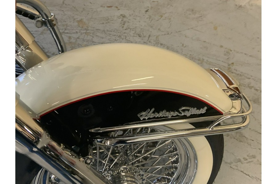 1993 Harley-Davidson® FLSTC HERITAGE SOFTAIL