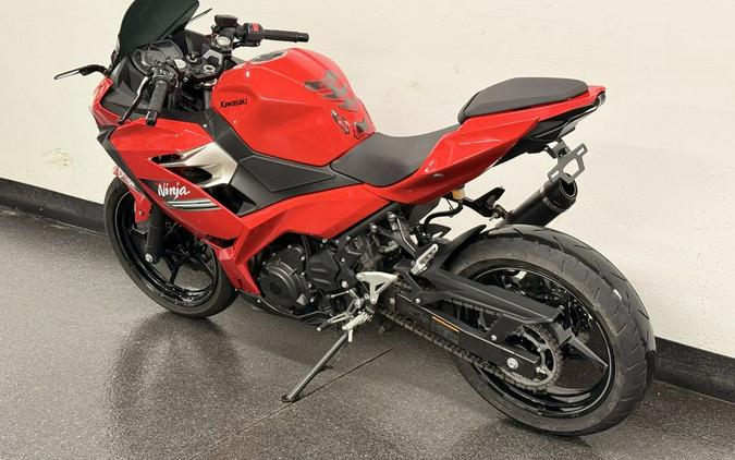 2021 Kawasaki Ninja® 400 Passion Red