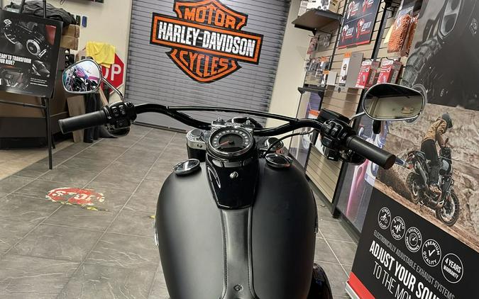 2020 Harley-Davidson® FLSL - Softail® Softail Slim®