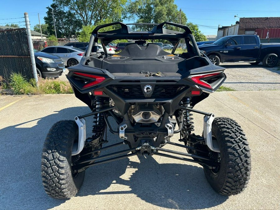 2024 Can-Am™ Maverick R X rs