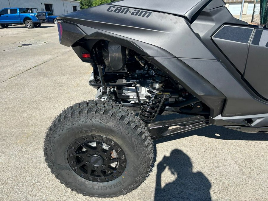 2024 Can-Am™ Maverick R X rs