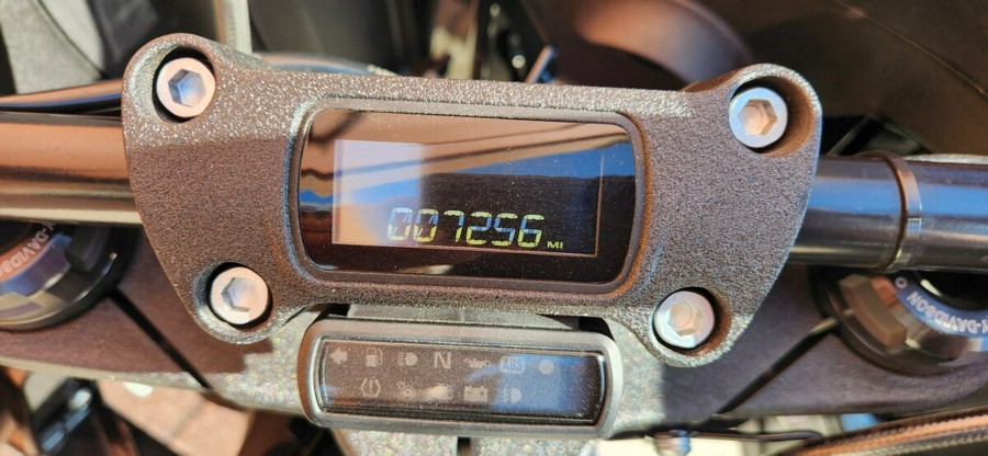 Harley-Davidson® Low Rider® ST White Sand Pearl