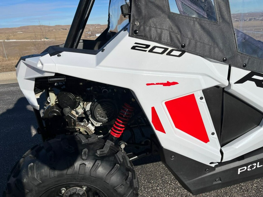 2022 Polaris RZR® 200 EFI