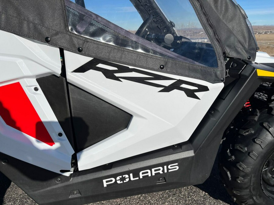2022 Polaris RZR® 200 EFI