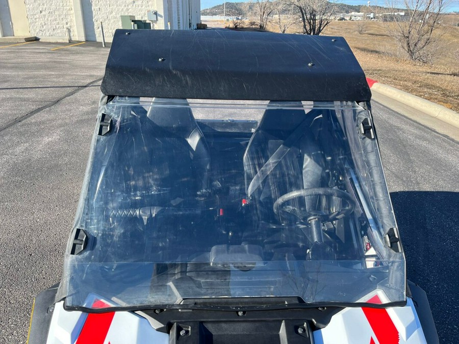 2022 Polaris RZR® 200 EFI