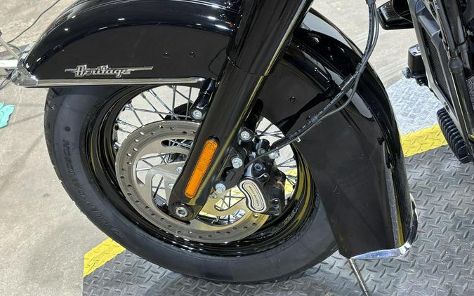 2023 Harley-Davidson Heritage Classic Vivid Black - Black Finish