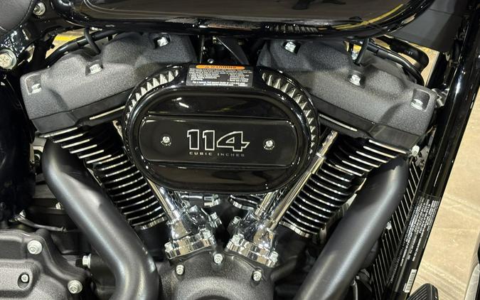 2023 Harley-Davidson Heritage Classic Vivid Black - Black Finish