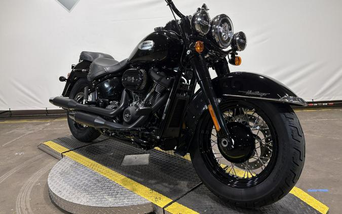 2023 Harley-Davidson Heritage Classic Vivid Black - Black Finish