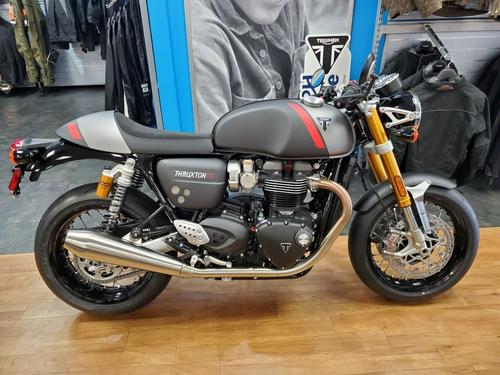 2020 Triumph Thruxton RS Review (17 Fast Facts)