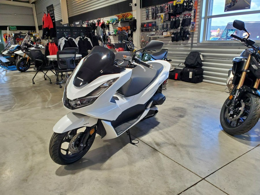 2022 Honda PCX150 ABS