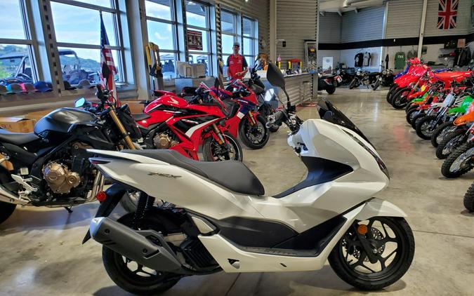 2022 Honda PCX150 ABS