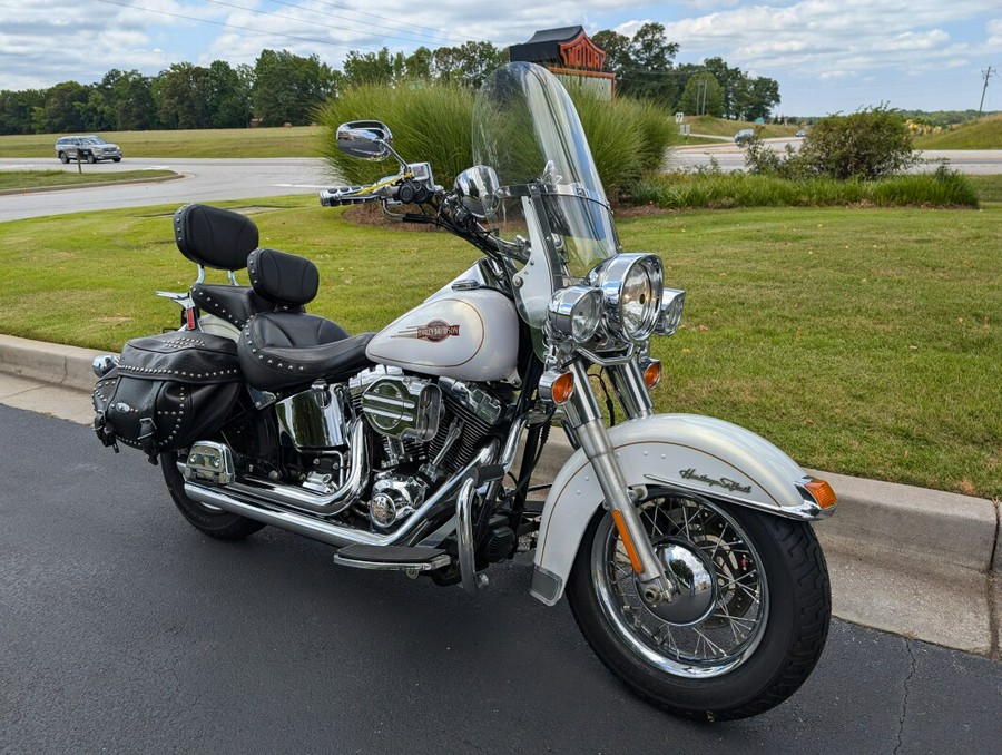 2007 Harley-Davidson Heritage Softail® Classic White Gold Pearl