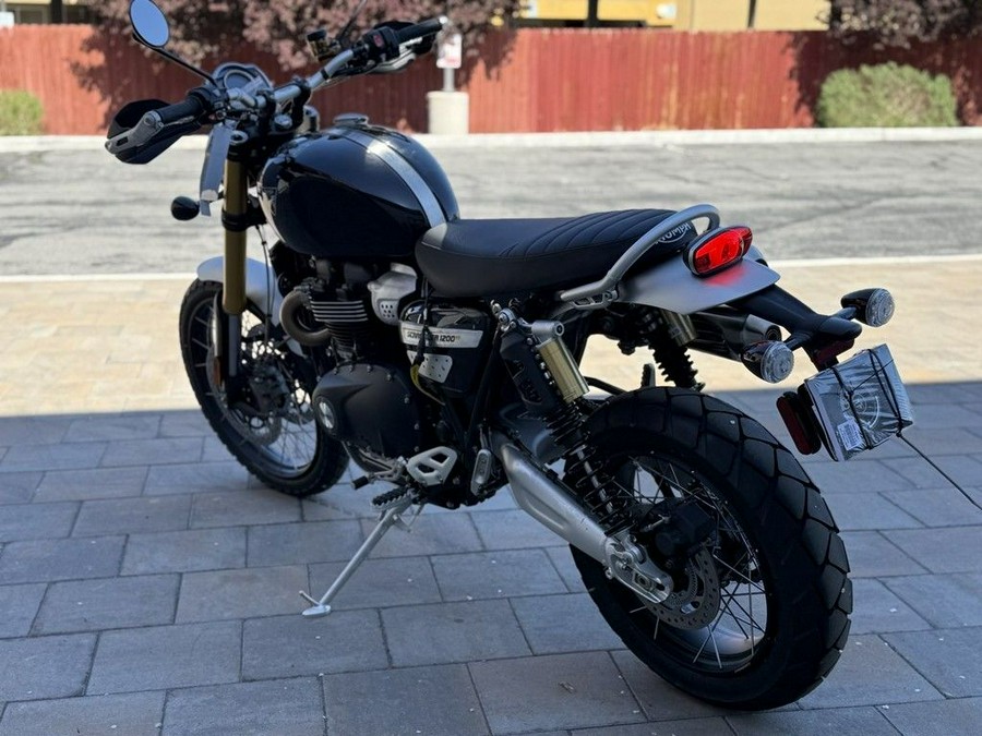 2025 Triumph Scrambler 1200 XE Sapphire Black