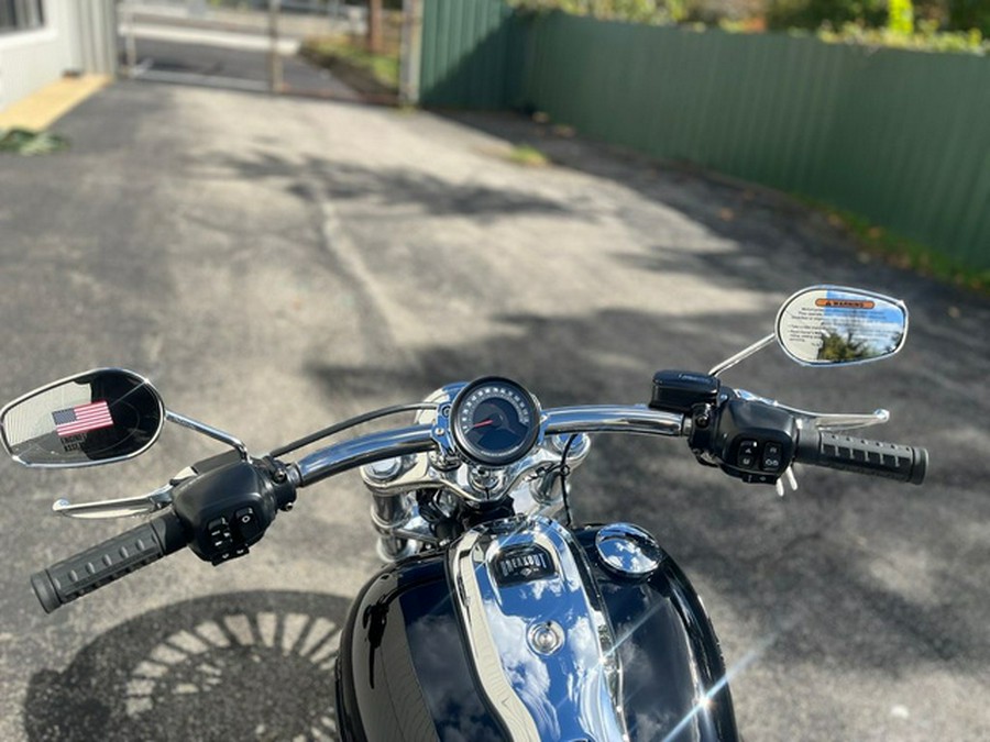 2025 Harley-Davidson Softail FXBR - Breakout