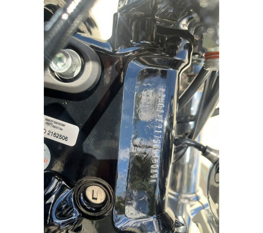 2025 Harley-Davidson Softail FXBR - Breakout