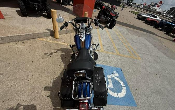 2009 Harley-Davidson® FLSTC - Heritage Softail®