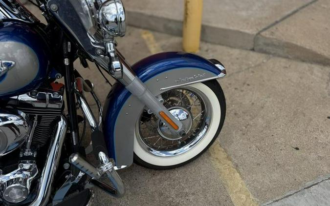 2009 Harley-Davidson® FLSTC - Heritage Softail®