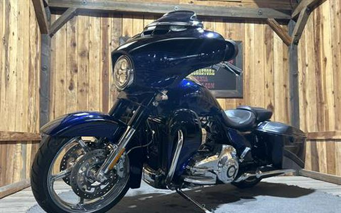 2016 Harley-Davidson CVO™ Street Glide®