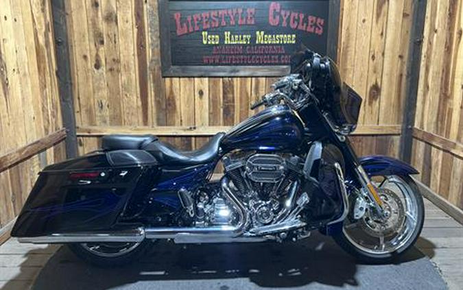 2016 Harley-Davidson CVO™ Street Glide®