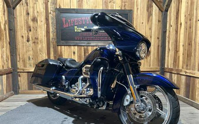 2016 Harley-Davidson CVO™ Street Glide®
