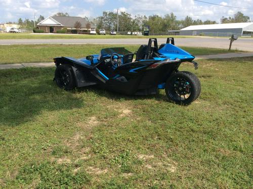 2020 Slingshot R Review (12 Fast Facts on 3 Wheels)