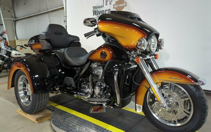 2024 Harley-Davidson® Tri Glide® Ultra Tobacco Fade