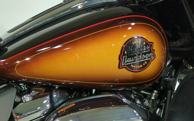 2024 Harley-Davidson® Tri Glide® Ultra Tobacco Fade