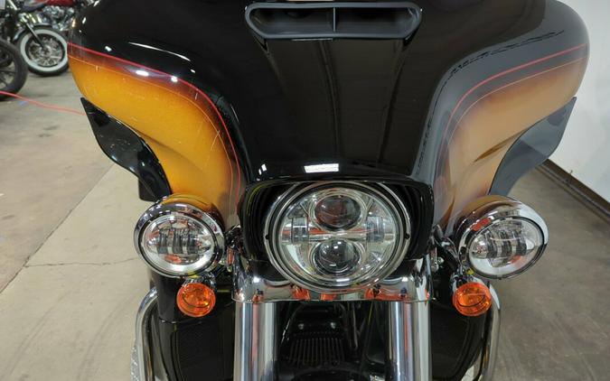 2024 Harley-Davidson® Tri Glide® Ultra Tobacco Fade