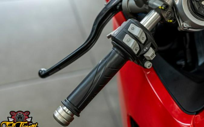 2023 Ducati Panigale V2