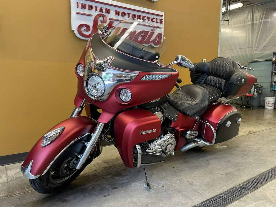 2018 Indian Motorcycle® Roadmaster® ABS Icon Mesa Red Smoke/Thunder Black