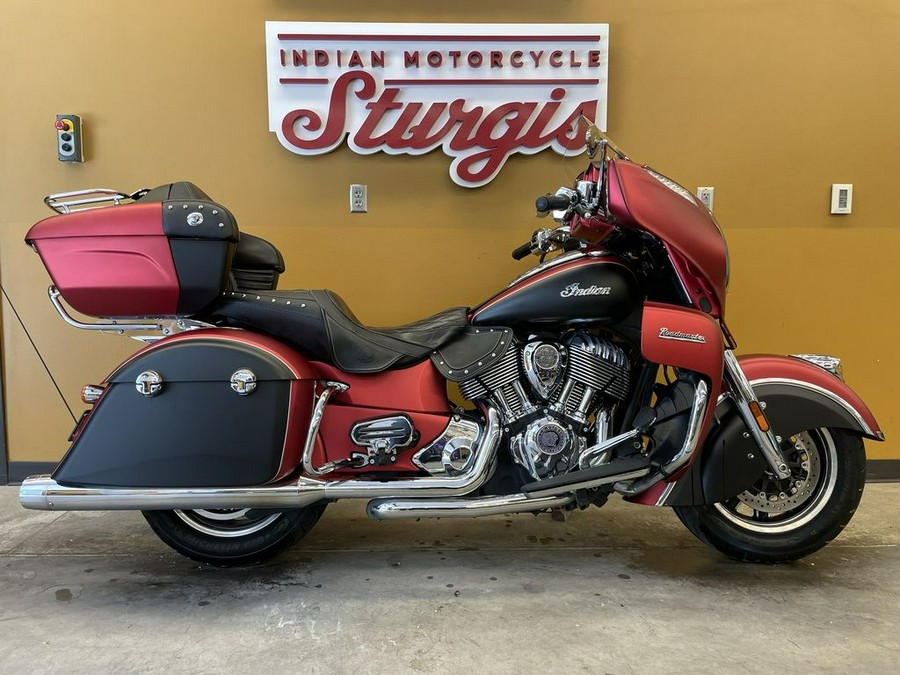 2018 Indian Motorcycle® Roadmaster® ABS Icon Mesa Red Smoke/Thunder Black