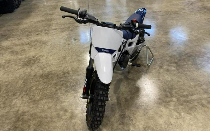 2024 Husqvarna® EE 2