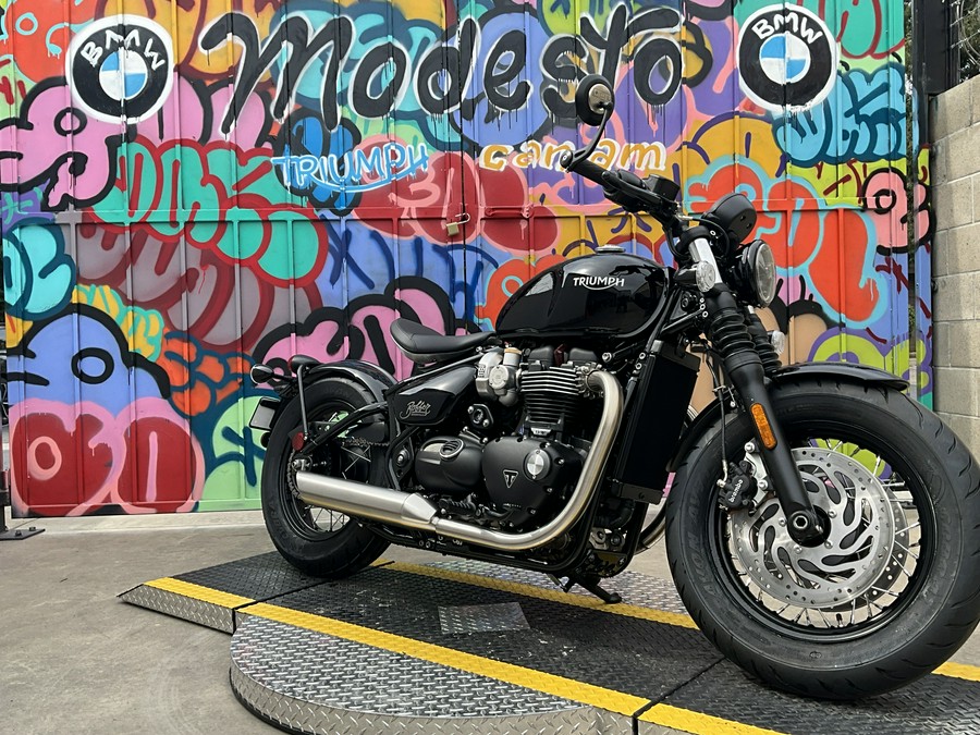 2023 Triumph BONNEVILLE BOBBER